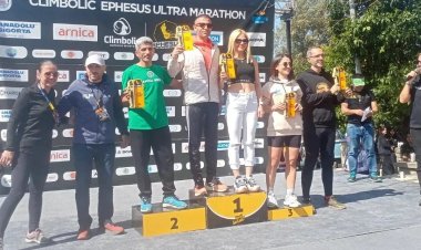 Manisa BBSK’lı Ahmet Bayram, İzmir’de Gururlandırdı