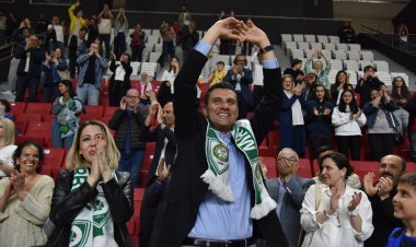 Potanın Tarzanları, Taraftarının Önünde Çok Farklı